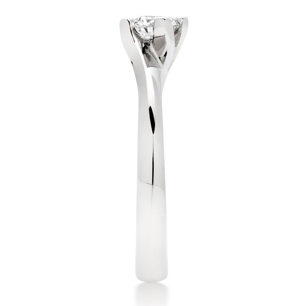 Beaverbrooks Platinum Diamond Solitaire Ring 4 Beaverbrooks Platinum Diamond Solitaire Ring