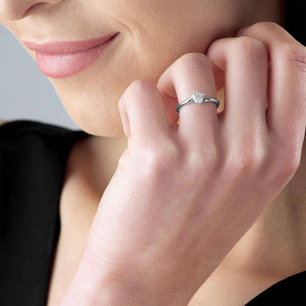 Beaverbrooks Platinum Diamond Solitaire Ring 6 Beaverbrooks Platinum Diamond Solitaire Ring